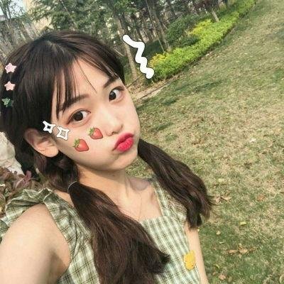 屋顶上的女人